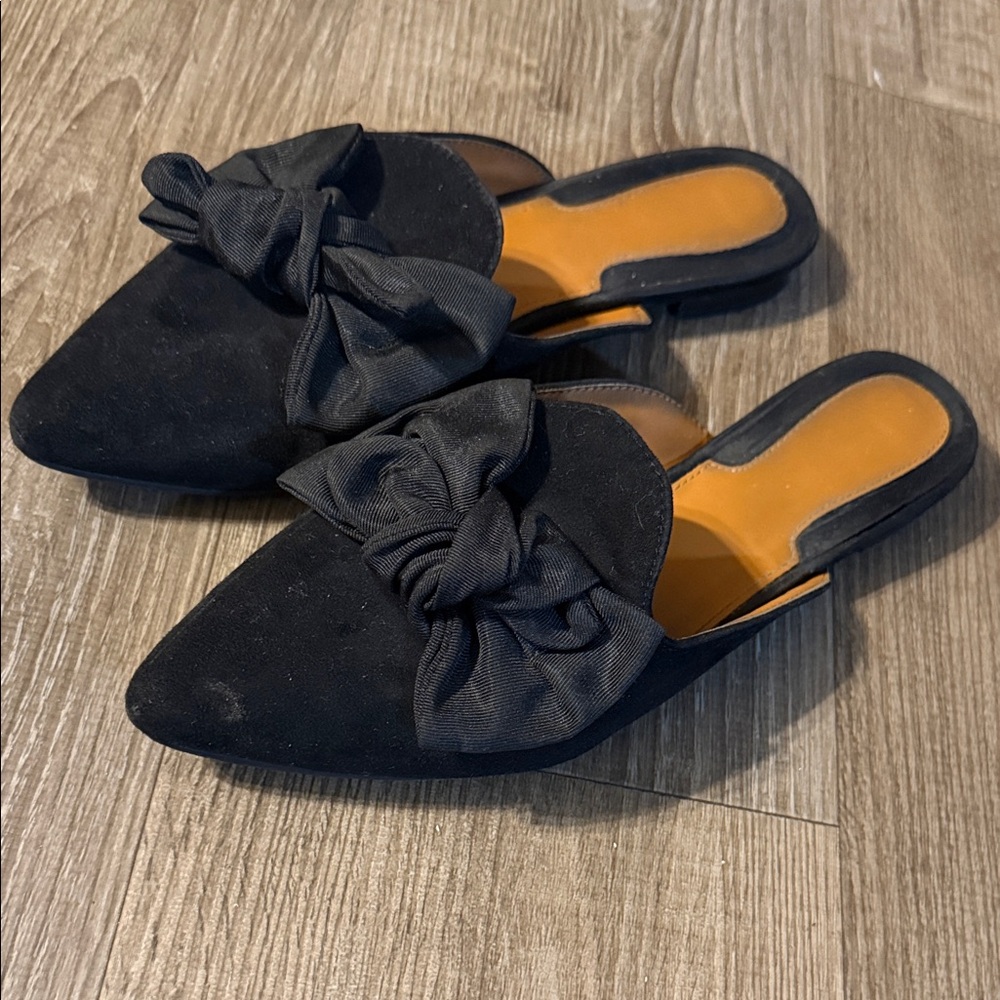 Black Bow Pointed-Toe Slip-On Mules